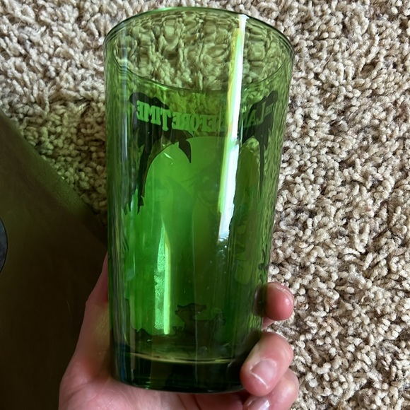 Brand new & lightly used retro The Land Before Time glass tumbler & tote bag set - Picture 4 of 6